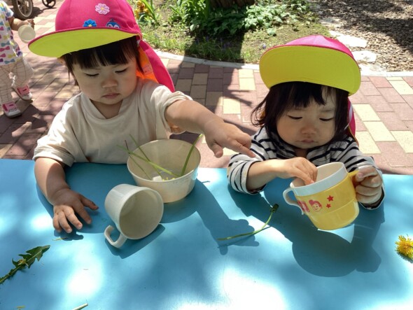小さな子の遊び
